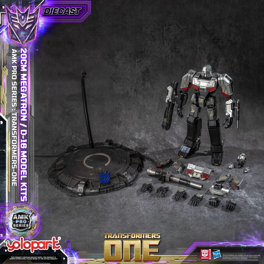 Transformers: Generation One AMK Pro Series Plastic Model Kit D-16/Megatron Final Form 20 cm  4897131752658