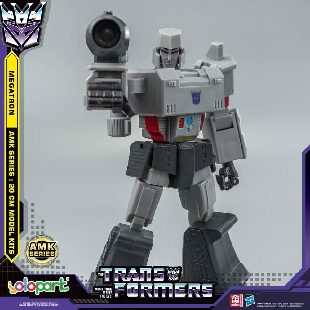 Transformers Generation One AMK Series Plastic Model Kit Megatron 20 cm 4897131753112