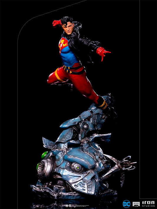  DC Comics: Superboy Deluxe 1:10 Scale Statue  0609963129225