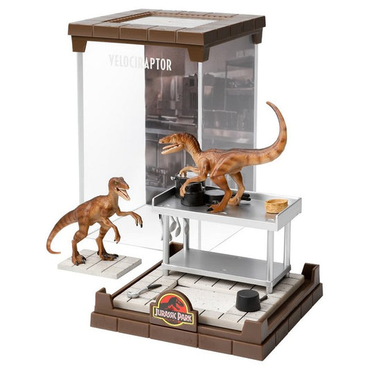  Jurassic Park: Velociraptor PVC Diorama  0849421007829