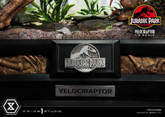 Jurassic Park Legacy Museum Collection Statue 1/6 Velociraptor Attack 38 cm 4580708035741